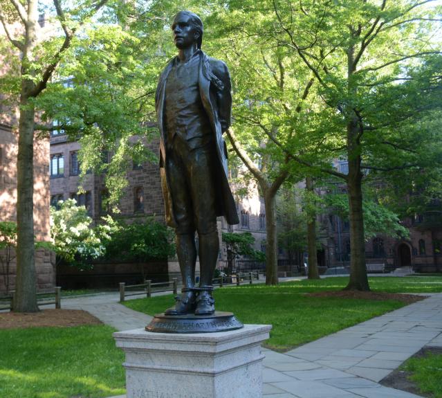 Nathan Hale statue