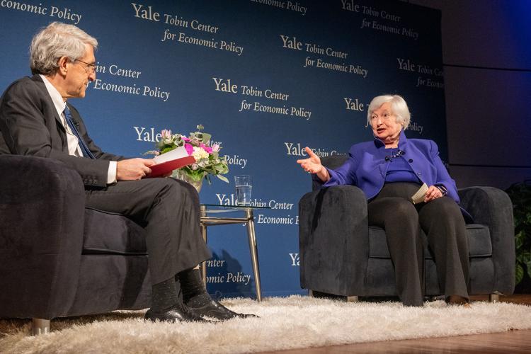 Yale President Peter Salovey and US Treasury Secretary Janet Yellen ’71 PhD