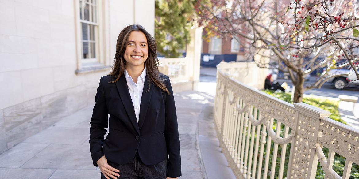 Paula Flores Perez ’26 MD